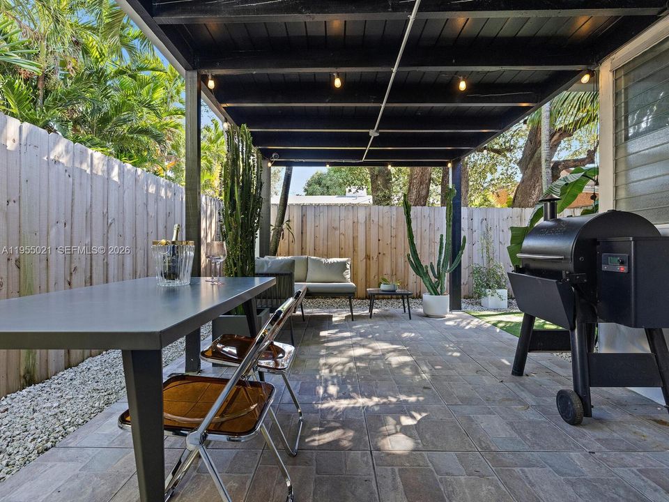 Spacious Pergola-Covered Terrace