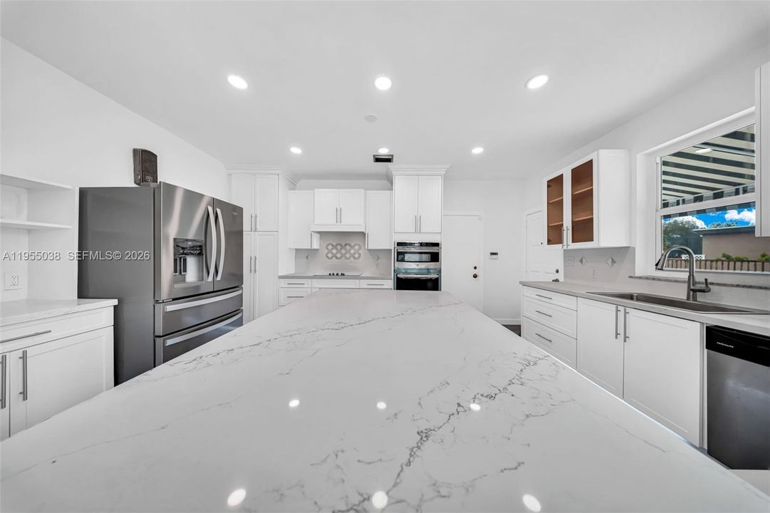 Active With Contract: $1,750,000 (5 beds, 4 baths, 3253 Square Feet)
