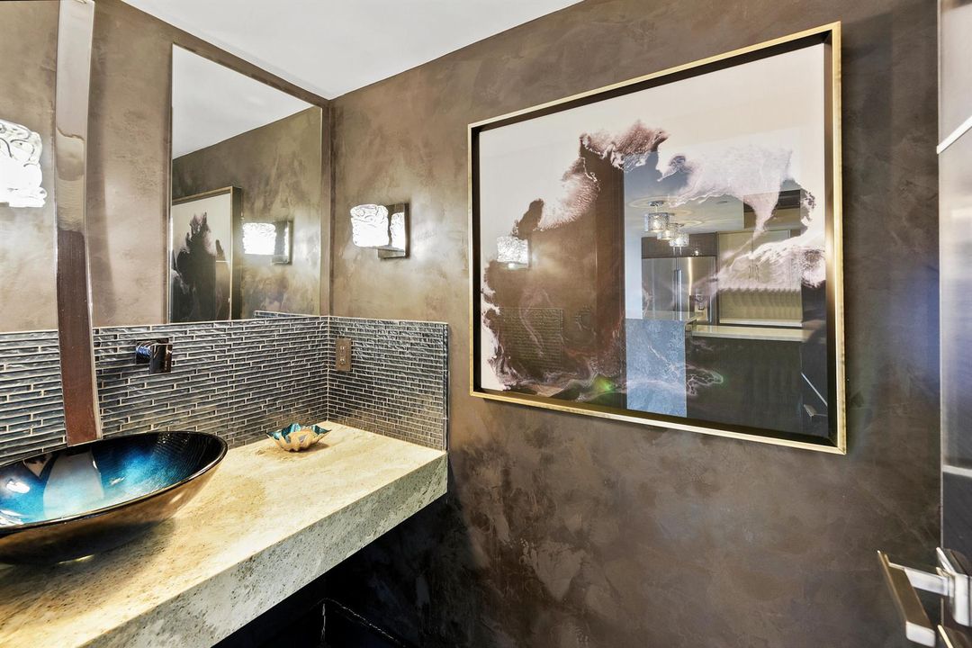 powder room