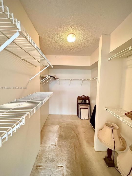 For Sale: $147,000 (2 beds, 2 baths, 1120 Square Feet)