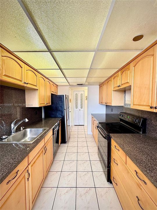 For Sale: $147,000 (2 beds, 2 baths, 1120 Square Feet)