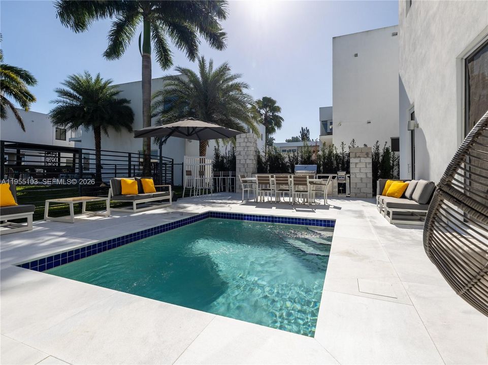 For Sale: $3,399,000 (6 beds, 7 baths, 4874 Square Feet)