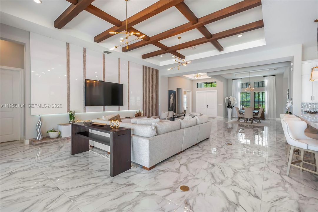 Vendido Recientemente: $2,199,000 (4 camas, 5 baños, 4065 Pies cuadrados)