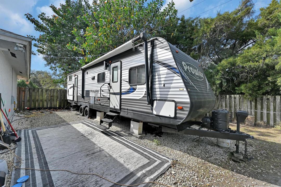 RV HOOK UP