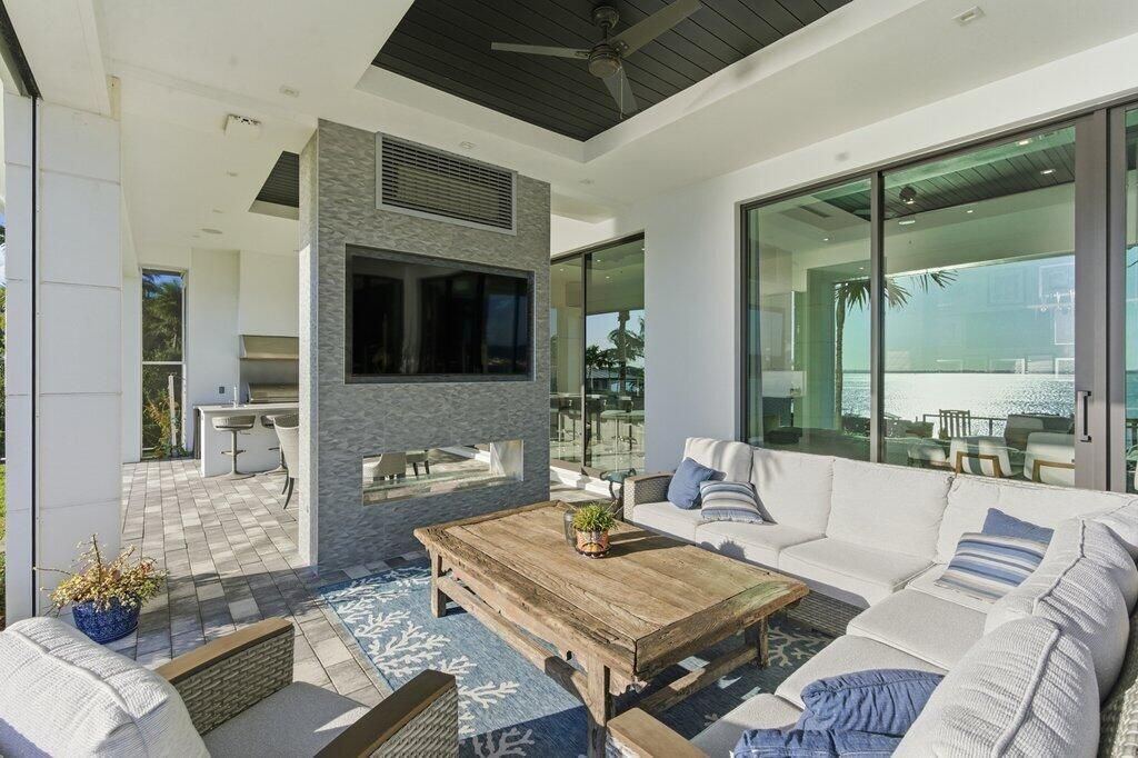 1271 NE Langford Ln-112.jpg-SMALL