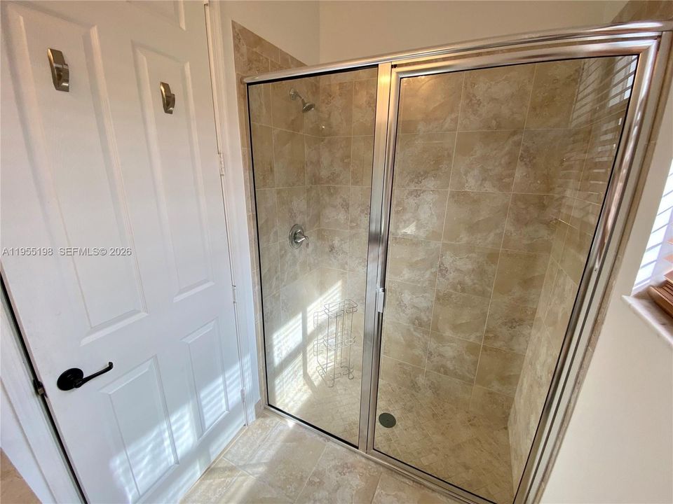 In law suite-Casita full bath