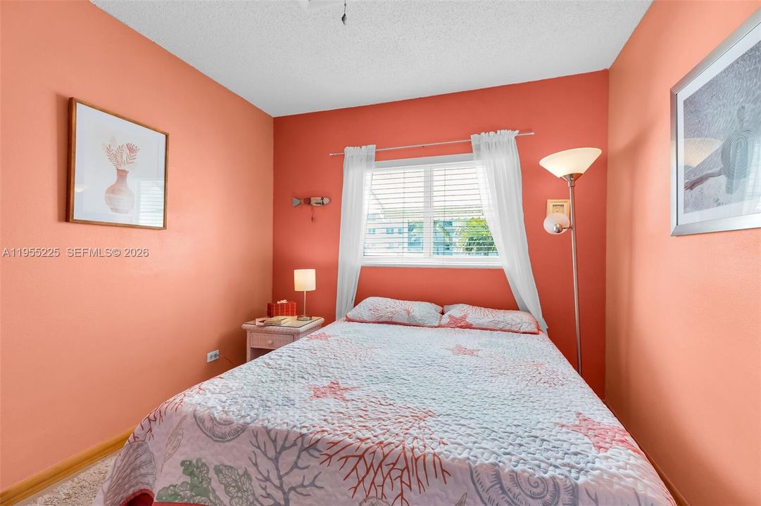 En Venta: $585,000 (3 camas, 2 baños, 1427 Pies cuadrados)