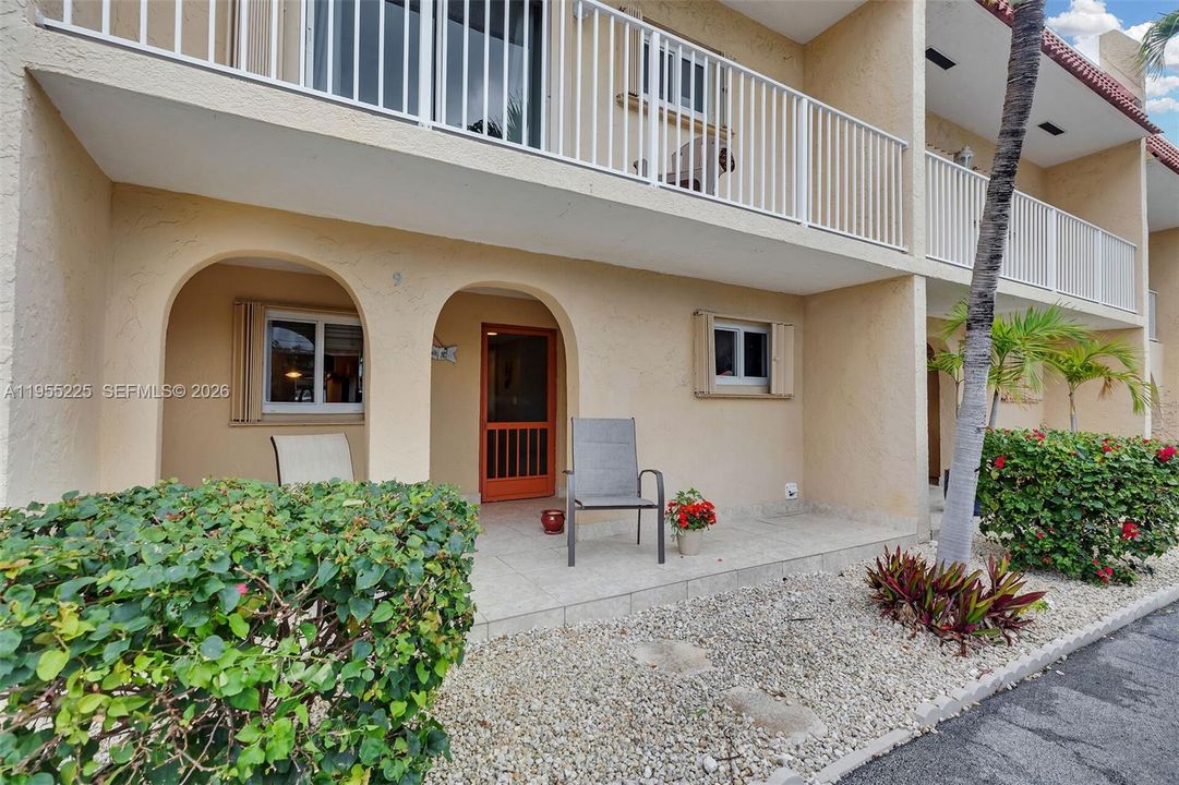 En Venta: $585,000 (3 camas, 2 baños, 1427 Pies cuadrados)