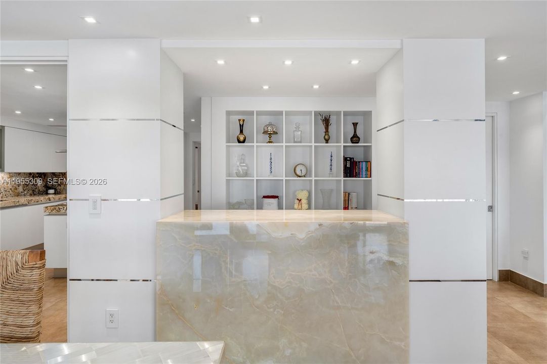 En Venta: $5,250,000 (3 camas, 3 baños, 3227 Pies cuadrados)