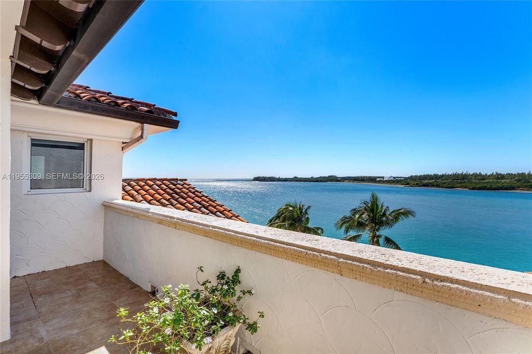 En Venta: $5,250,000 (3 camas, 3 baños, 3227 Pies cuadrados)