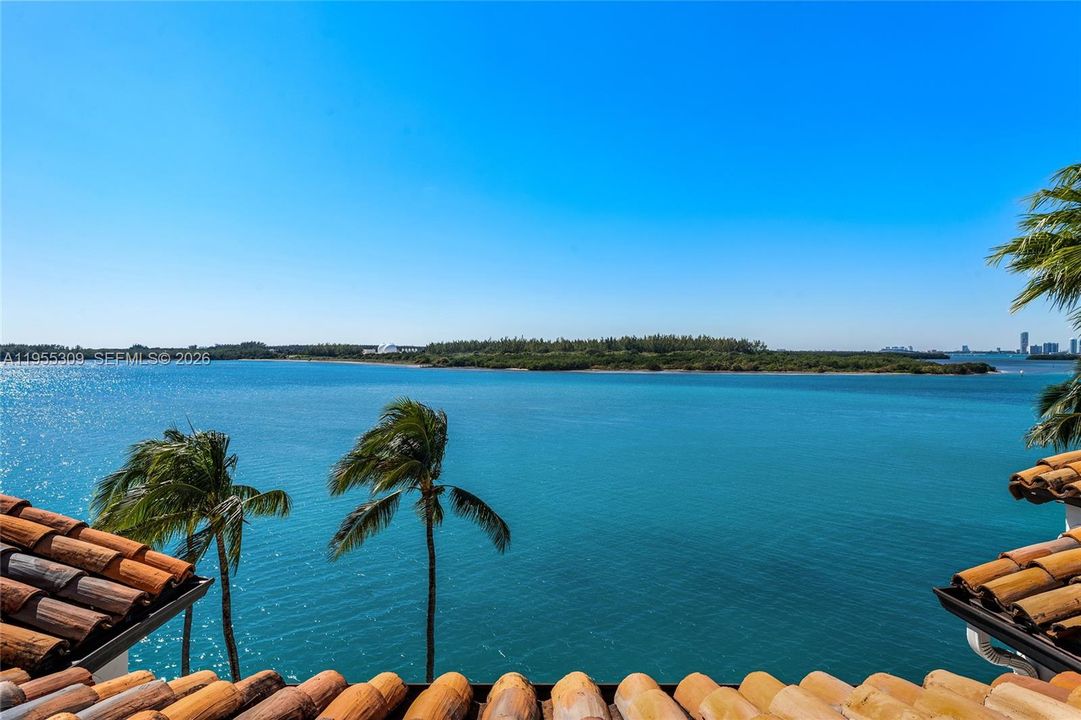 En Venta: $5,250,000 (3 camas, 3 baños, 3227 Pies cuadrados)
