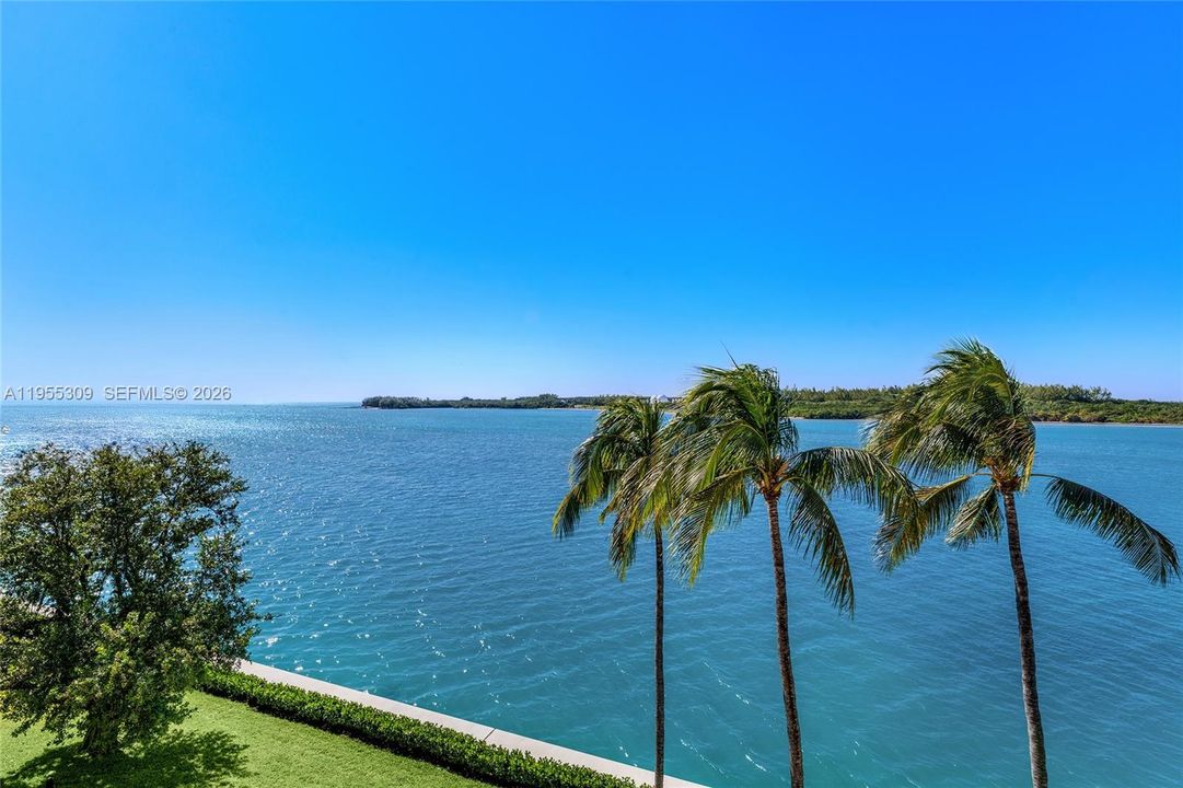 En Venta: $5,250,000 (3 camas, 3 baños, 3227 Pies cuadrados)