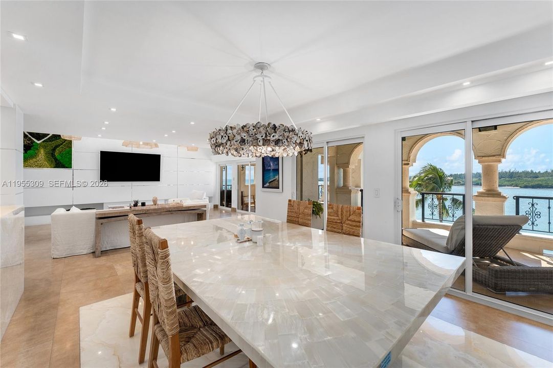 En Venta: $5,250,000 (3 camas, 3 baños, 3227 Pies cuadrados)