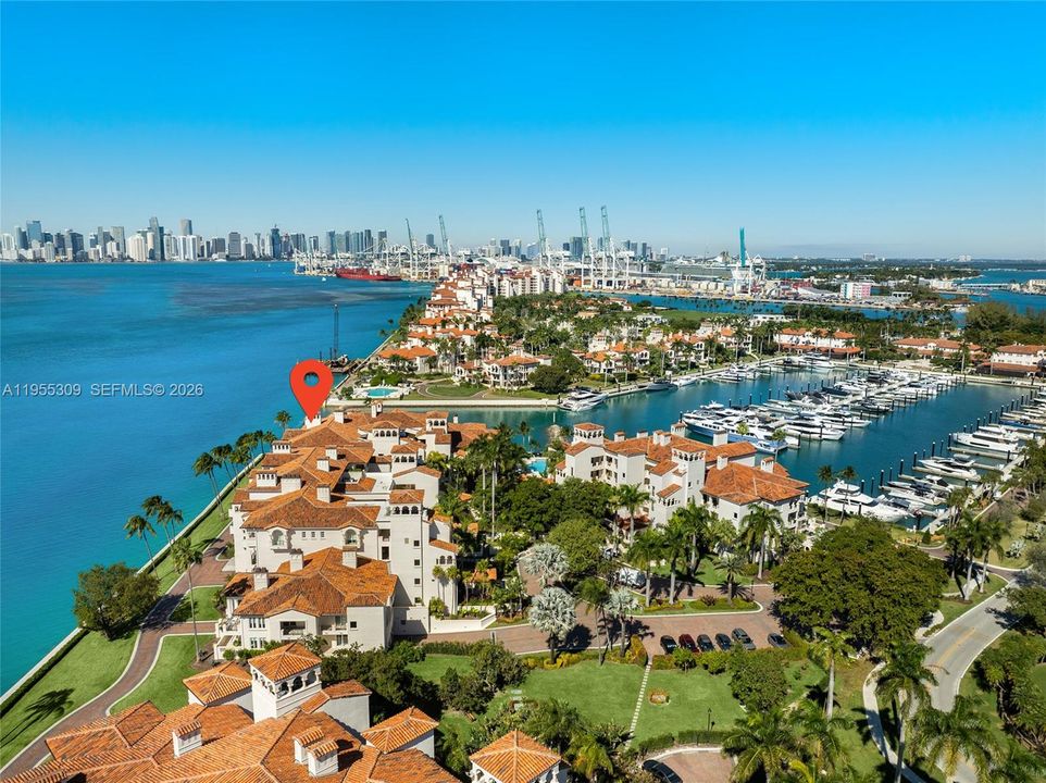 En Venta: $5,250,000 (3 camas, 3 baños, 3227 Pies cuadrados)