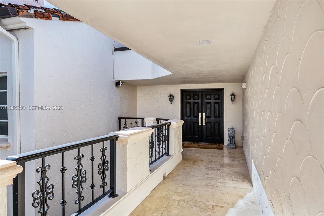 En Venta: $5,250,000 (3 camas, 3 baños, 3227 Pies cuadrados)