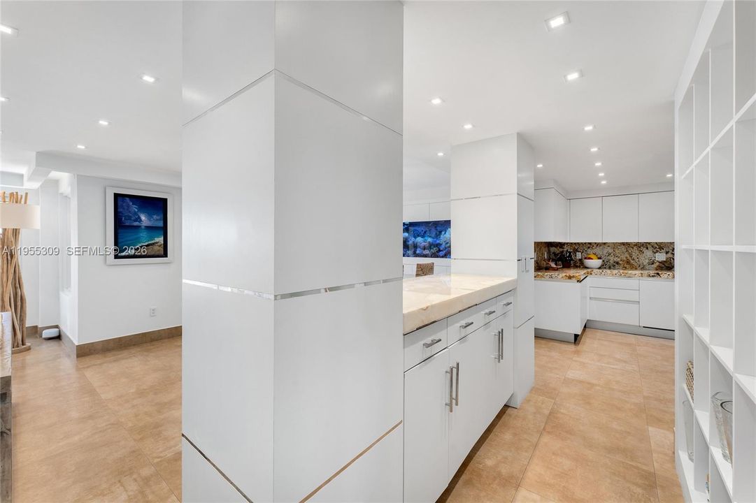 En Venta: $5,250,000 (3 camas, 3 baños, 3227 Pies cuadrados)