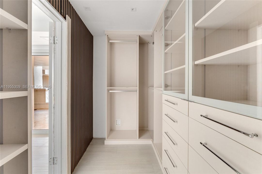 En Venta: $5,250,000 (3 camas, 3 baños, 3227 Pies cuadrados)