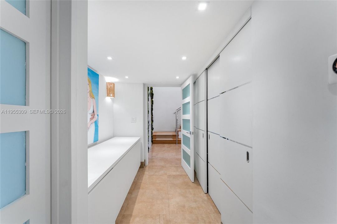 En Venta: $5,250,000 (3 camas, 3 baños, 3227 Pies cuadrados)