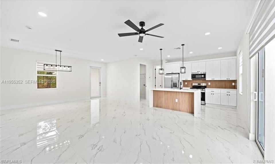 Activo con contrato: $279,900 (3 camas, 2 baños, 0 Pies cuadrados)