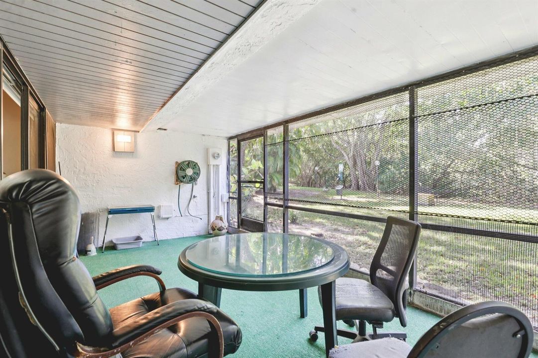 36-web-or-mls-NE 25th Ave apt 221b-S2801