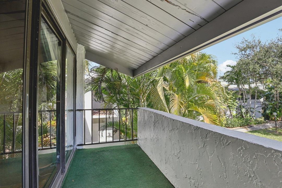 38-web-or-mls-NE 25th Ave apt 221b-S2801