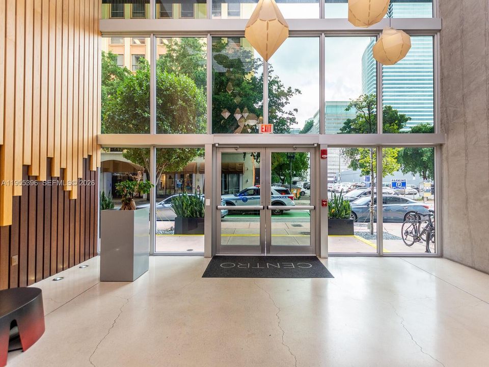 En Venta: $309,900 (0 camas, 1 baños, 526 Pies cuadrados)