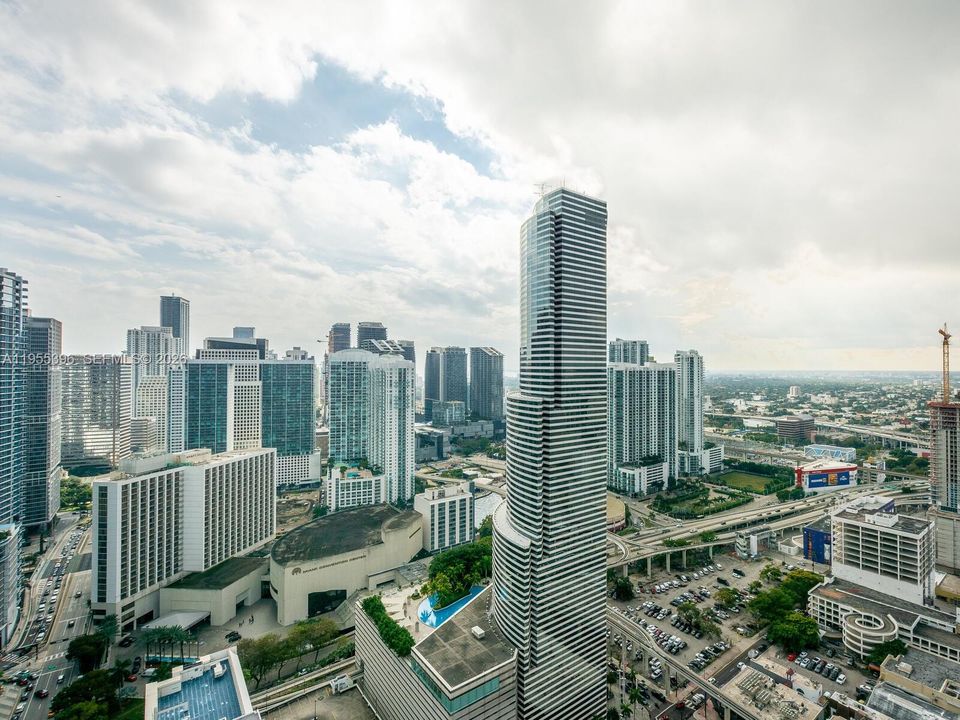 En Venta: $309,900 (0 camas, 1 baños, 526 Pies cuadrados)