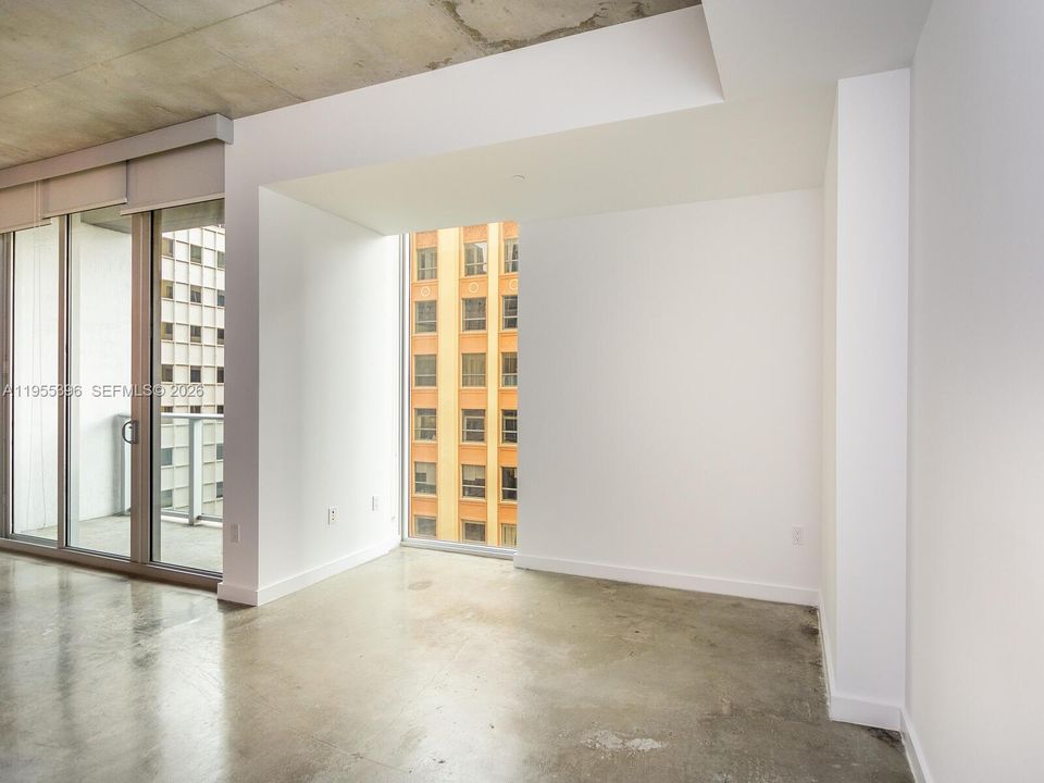 En Venta: $309,900 (0 camas, 1 baños, 526 Pies cuadrados)