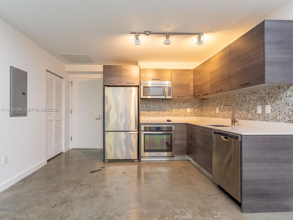 En Venta: $309,900 (0 camas, 1 baños, 526 Pies cuadrados)