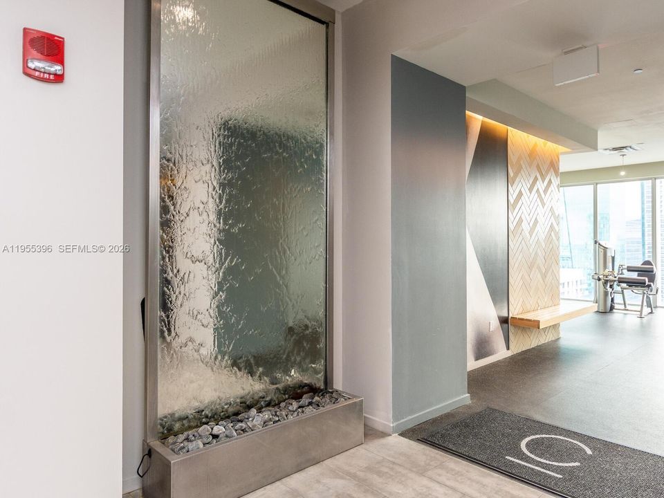 En Venta: $309,900 (0 camas, 1 baños, 526 Pies cuadrados)