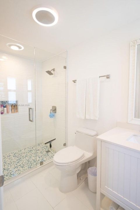 For Rent: $3,500 (3 beds, 2 baths, 1758 Square Feet)