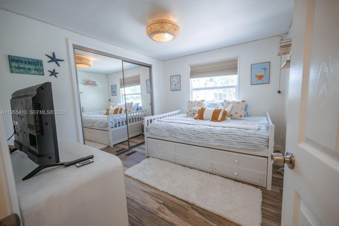 For Rent: $3,500 (3 beds, 2 baths, 1758 Square Feet)