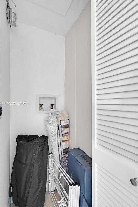 For Sale: $2,290,000 (2 beds, 2 baths, 1230 Square Feet)