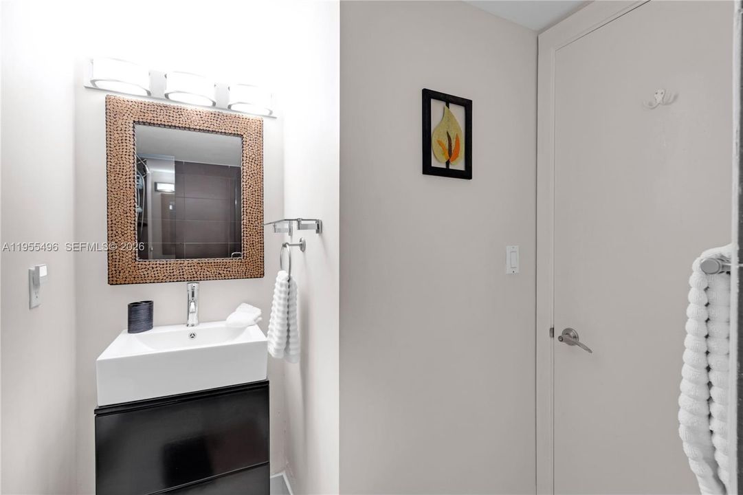For Sale: $2,290,000 (2 beds, 2 baths, 1230 Square Feet)