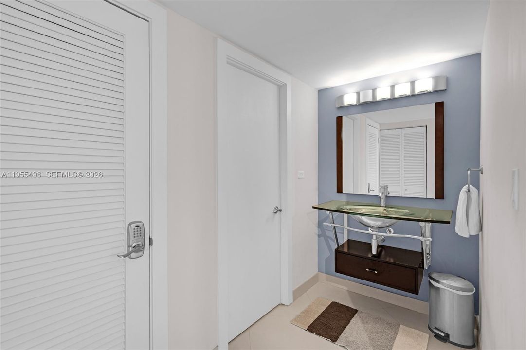 For Sale: $2,290,000 (2 beds, 2 baths, 1230 Square Feet)