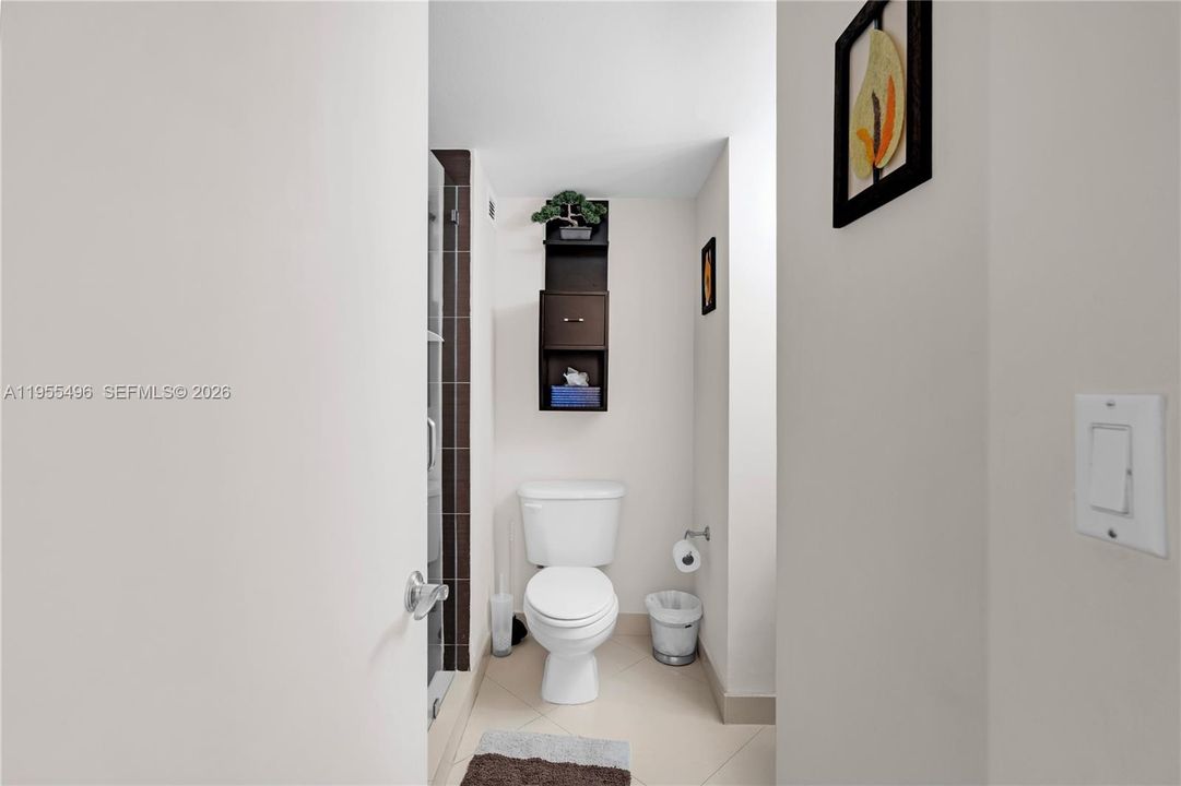 For Sale: $2,290,000 (2 beds, 2 baths, 1230 Square Feet)