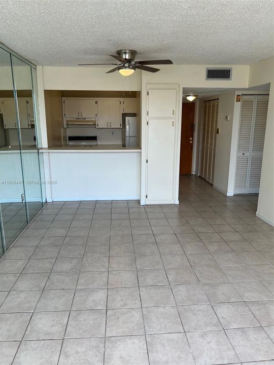 Living/ Dining