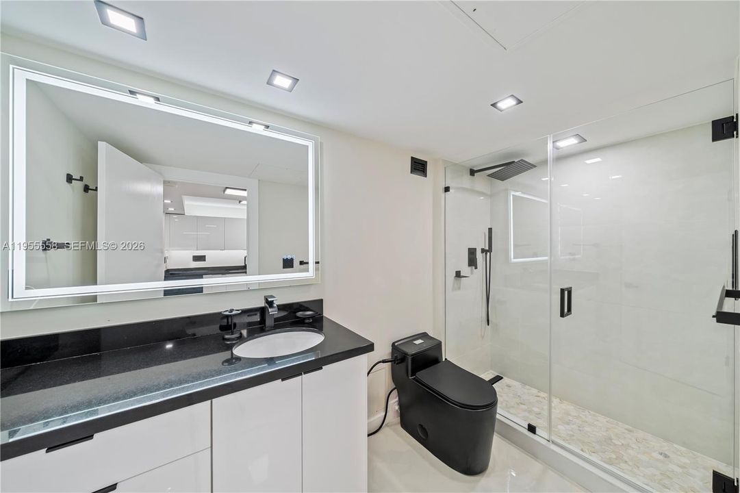 For Sale: $875,000 (0 beds, 1 baths, 600 Square Feet)