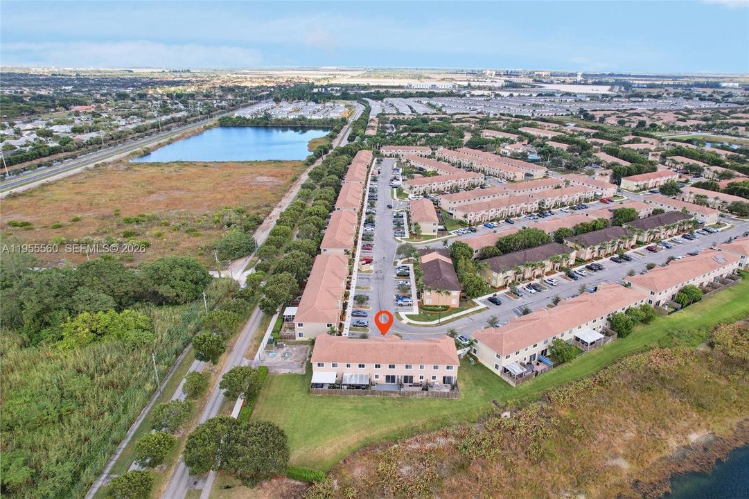 For Sale: $340,000 (4 beds, 3 baths, 1374 Square Feet)