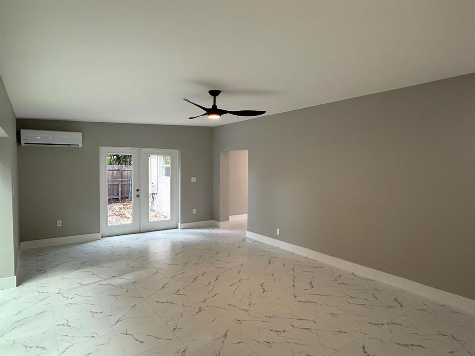 507 north riverport dr_IMG_1369