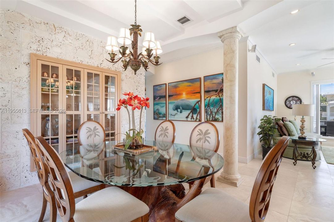 En Venta: $4,750,000 (4 camas, 4 baños, 4464 Pies cuadrados)