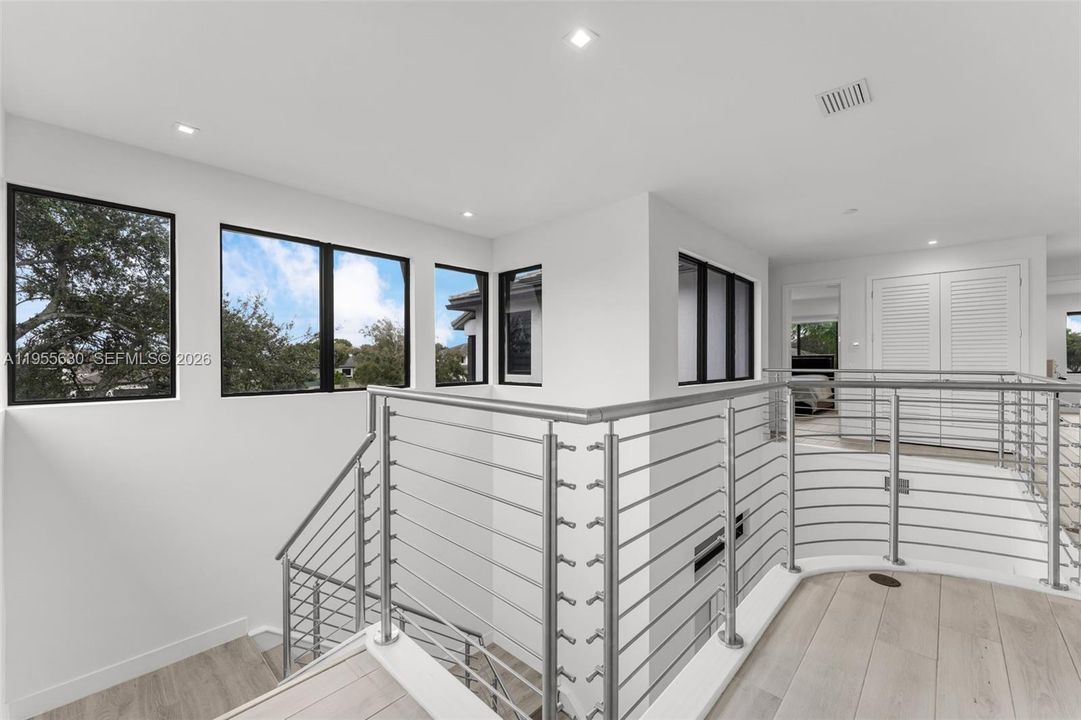 For Sale: $2,495,000 (6 beds, 5 baths, 5661 Square Feet)