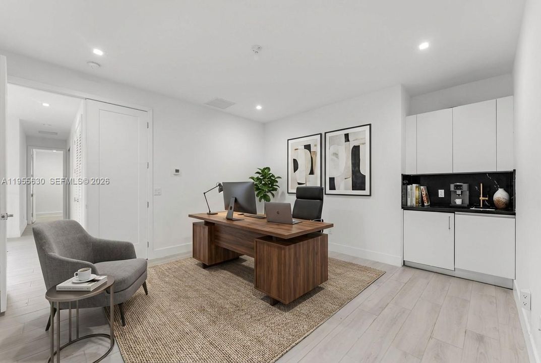 For Sale: $2,495,000 (6 beds, 5 baths, 5661 Square Feet)