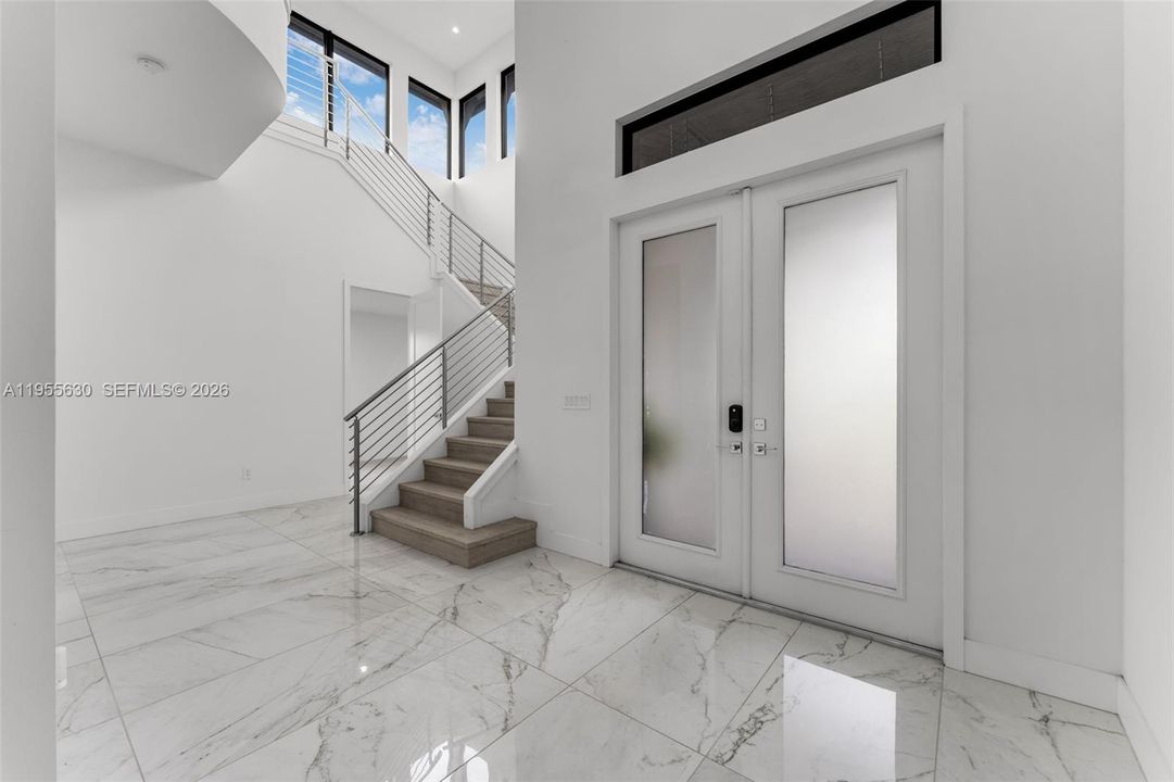 For Sale: $2,495,000 (6 beds, 5 baths, 5661 Square Feet)