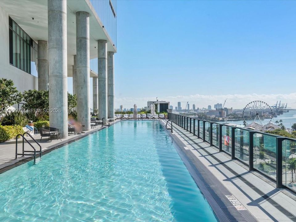 En Venta: $899,900 (1 camas, 2 baños, 665 Pies cuadrados)