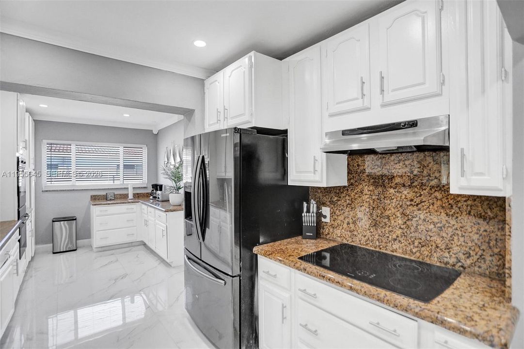 En Venta: $1,340,000 (6 camas, 4 baños, 2846 Pies cuadrados)