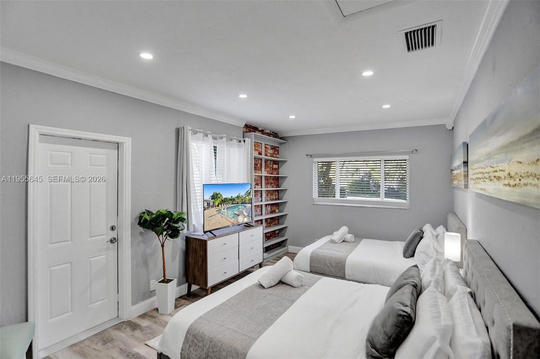 En Venta: $1,340,000 (6 camas, 4 baños, 2846 Pies cuadrados)