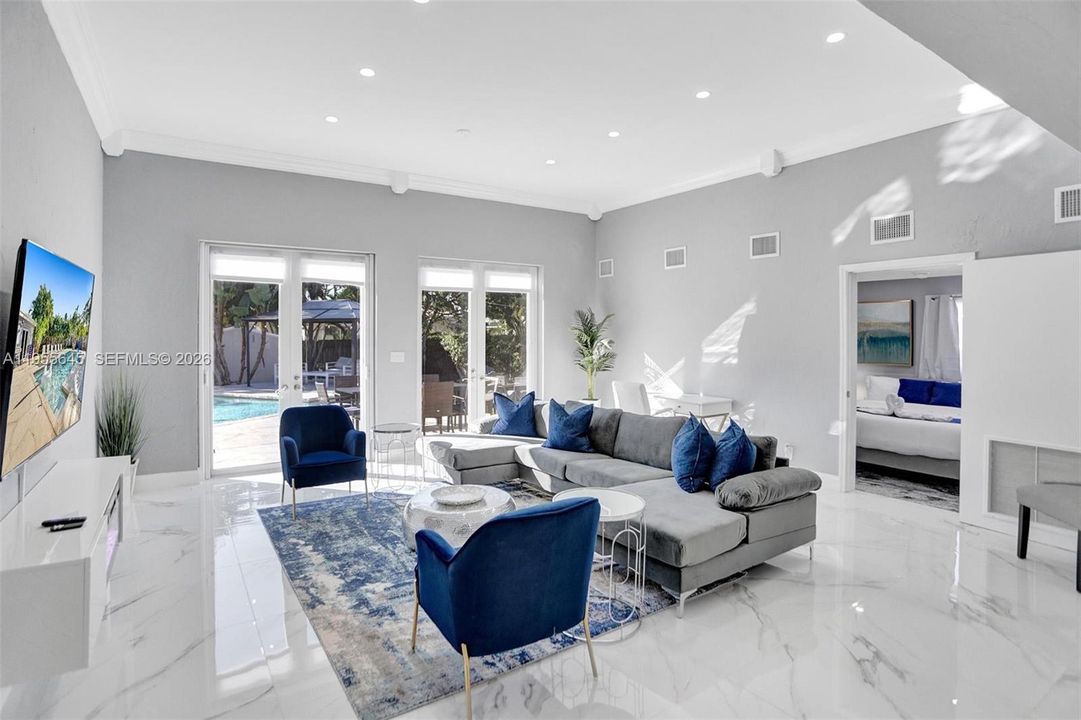 En Venta: $1,340,000 (6 camas, 4 baños, 2846 Pies cuadrados)