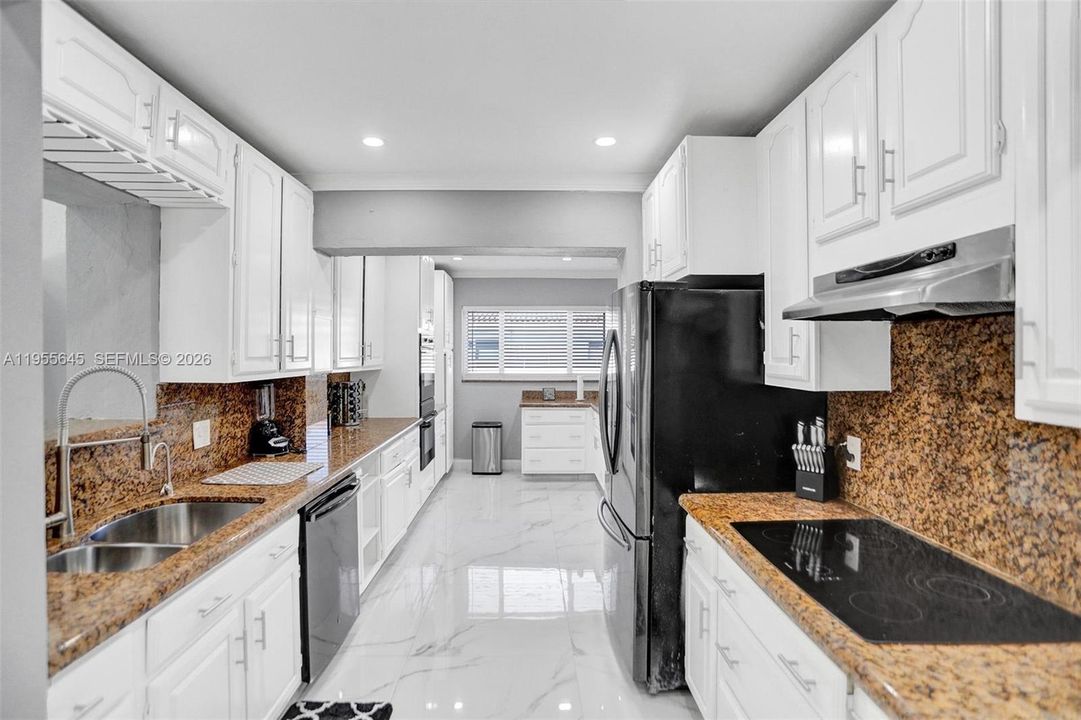 En Venta: $1,340,000 (6 camas, 4 baños, 2846 Pies cuadrados)