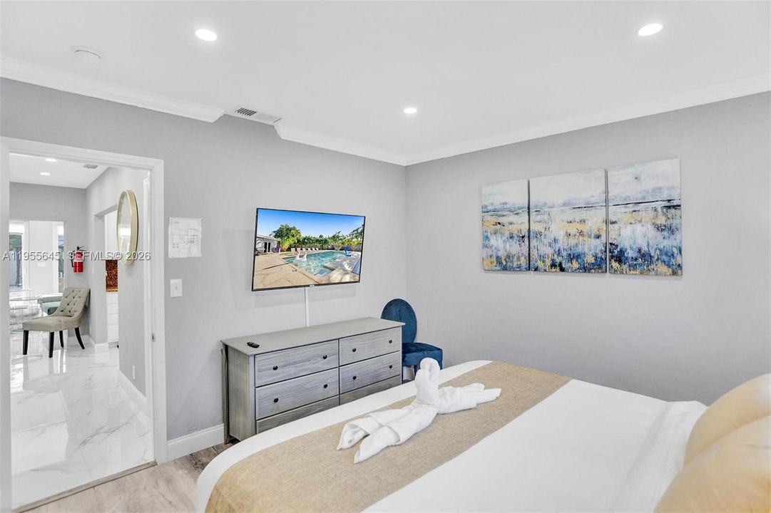 En Venta: $1,340,000 (6 camas, 4 baños, 2846 Pies cuadrados)